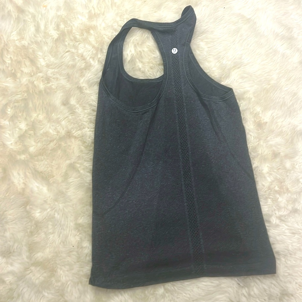 Lululemon Swiftly Racerback Size 6